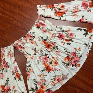 Youth in revolt floral top 🌸